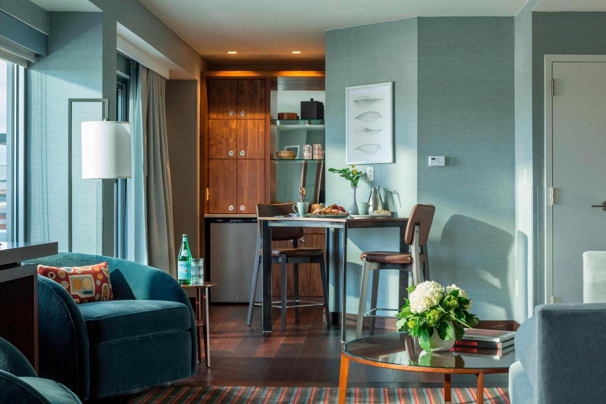 Hotel Courtyard Burlington Harbor Exterior foto